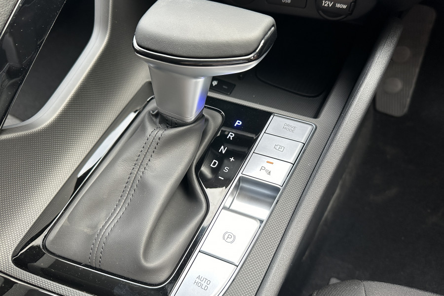 2025 Hyundai i30 CN7.V2  Sedan Image 15