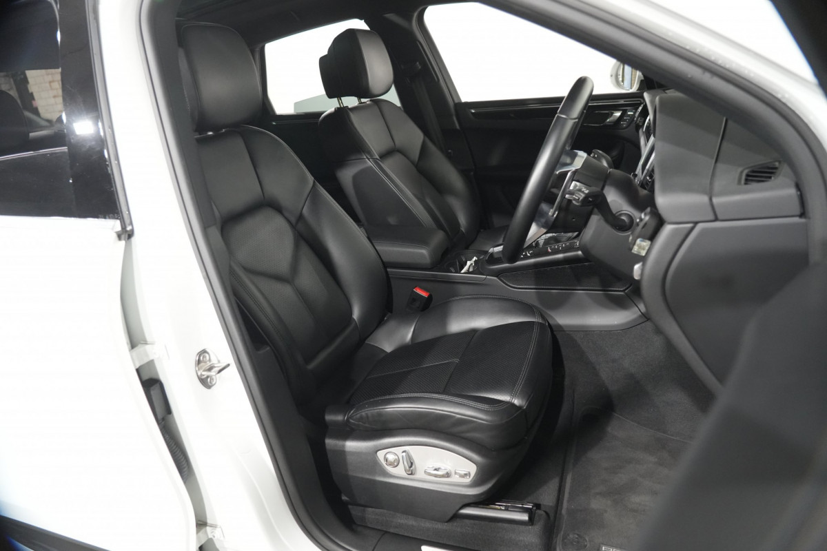 2017 Porsche Macan S SUV