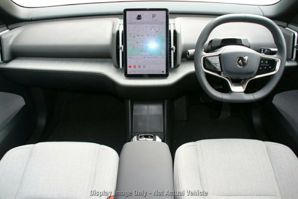 2024 Volvo EX30  Single Motor Extended Range Plus SUV Image 6