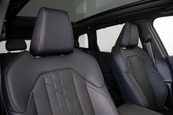 2026 BMW X3 G45 30e xDrive SUV image 9