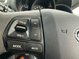 2016 Kia Rio UB S Hatch image 15