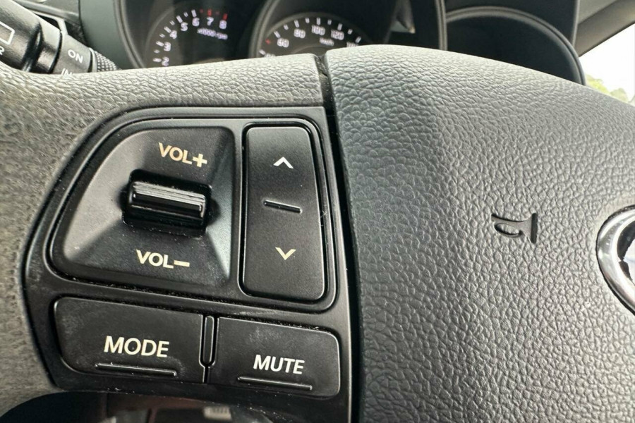 2016 Kia Rio UB S Hatch Image 15
