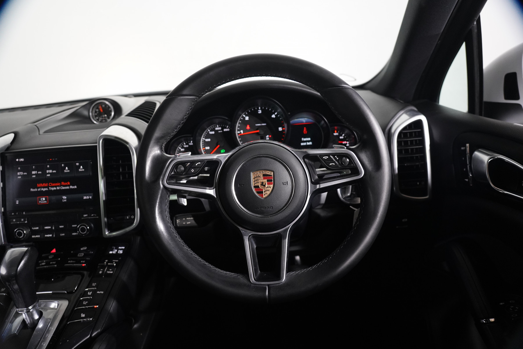 2016 Porsche Cayenne Diesel Platinum Edition SUV Image 14