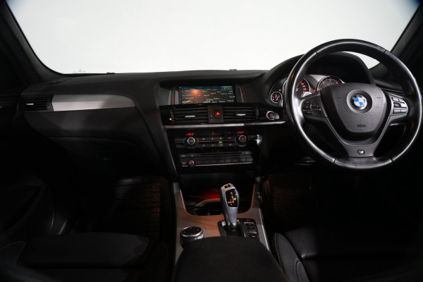 2016 BMW X3 xDrive20d SUV image 11