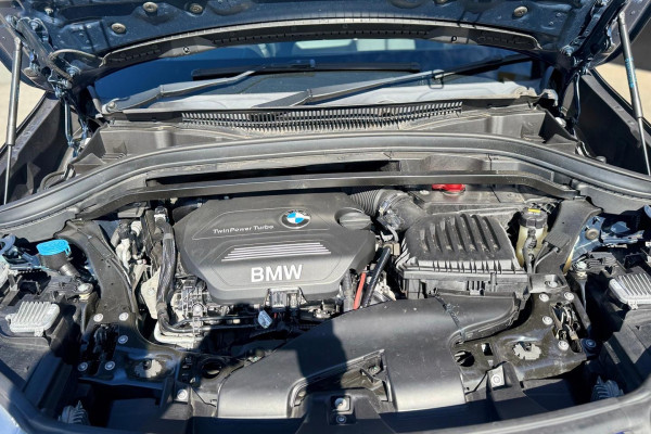 2017 BMW X1 F48 sDrive20i SUV Image 20