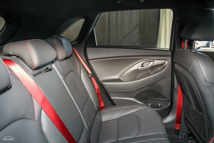 2018 Hyundai i30 PD SR Hatch Image 8