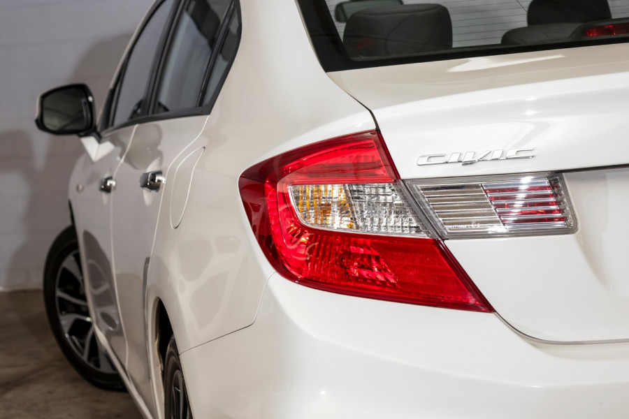 2014 MY15 Honda Civic 9th Gen Series II VTi-S Sedan