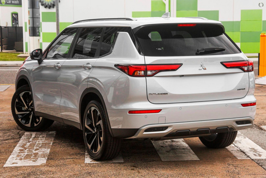 2025 MY24 Mitsubishi Outlander ZM Aspire SUV Image 4