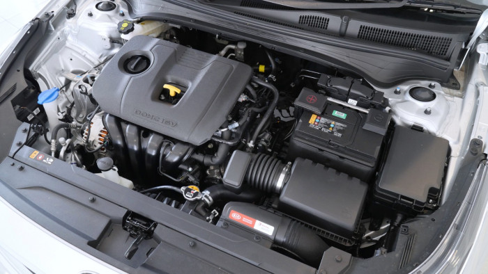 2020 MY1  Kia Cerato BD S with Safety Pack Hatchback Image 32