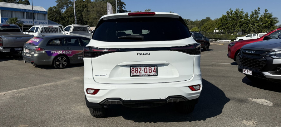 2025 MY25.5 Isuzu MU-X RJ LS-T SUV Image 8