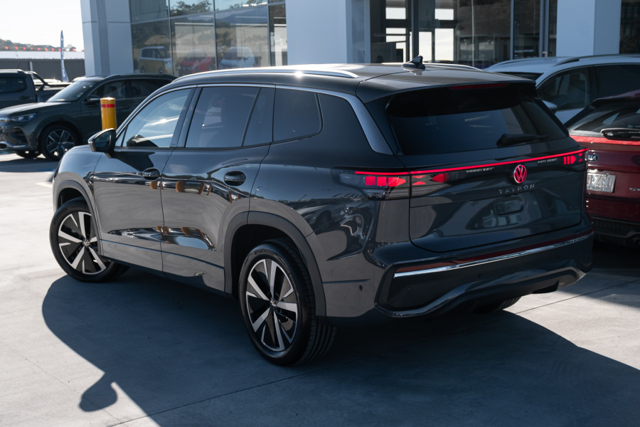 2025 Volkswagen Tayron R4 150TSI Elegance SUV Image 2