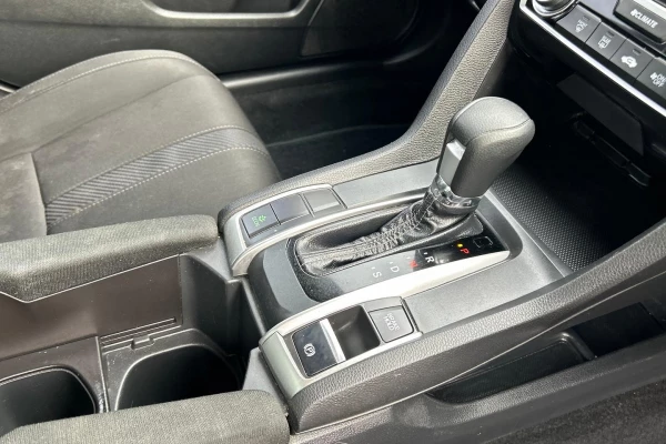 2018 Honda Civic 10th Gen VTi-L Sedan Image 13