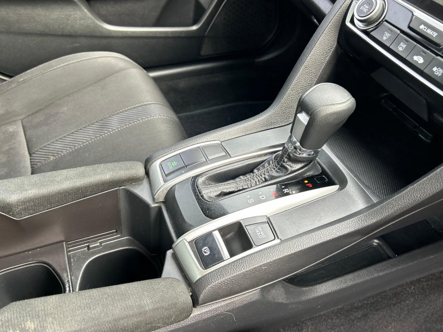 2018 Honda Civic 10th Gen VTi-L Sedan Image 13