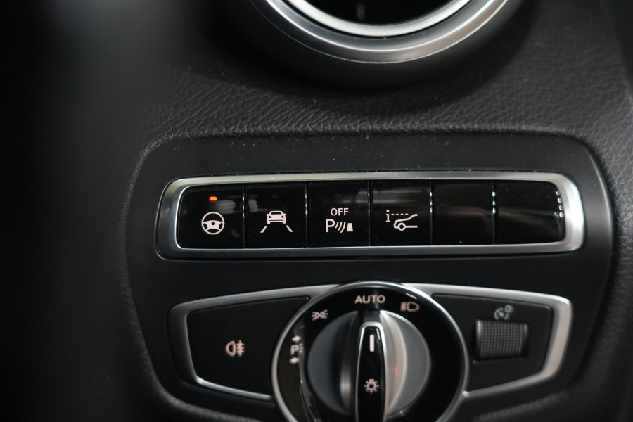 2016 Mercedes-Benz C-Class C250 SUV Image 23