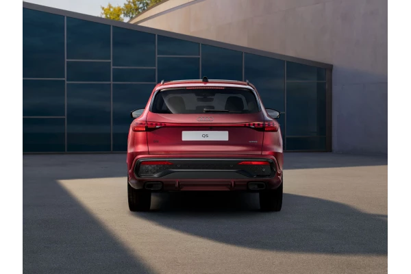 2026 MY25 Audi Q5 GU e-hybrid 270kW SUV Image 4