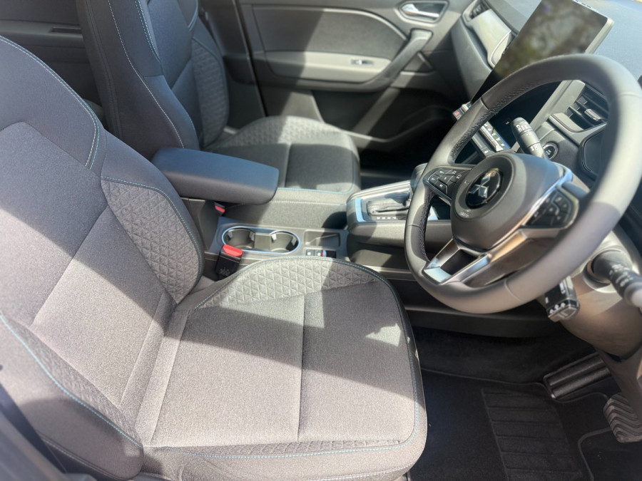 2025 Mitsubishi ASX XE LS SUV Image 8