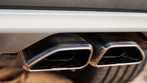 Tucson Dual-tip trapezoidal exhaust.