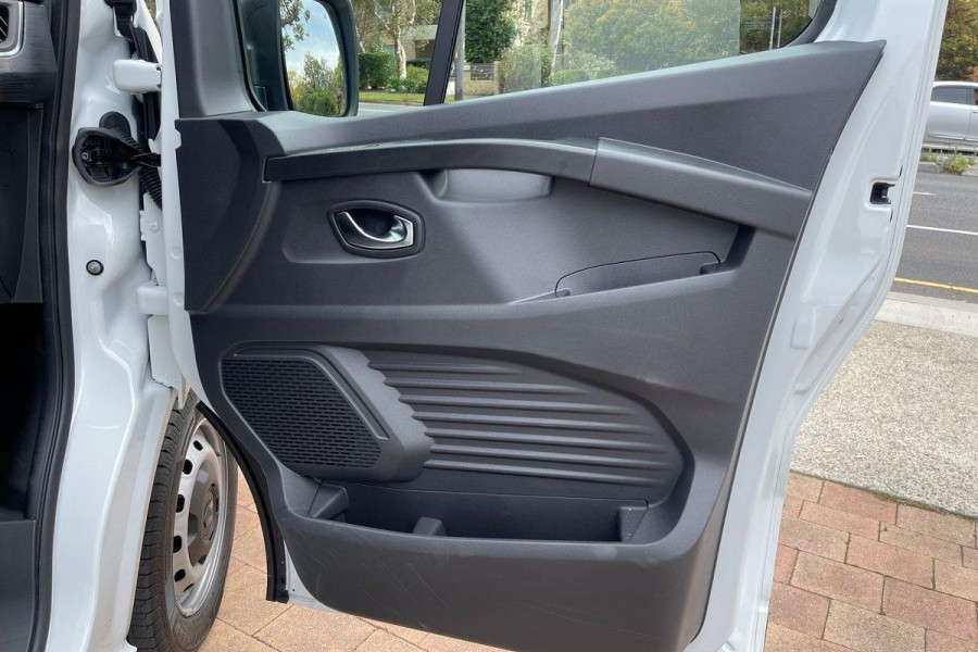 2024 Renault Trafic X82 Premium Van Image 20