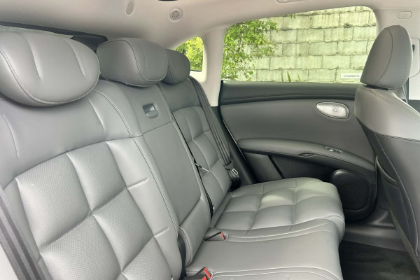 2026 MY25 MG IM6 S12L Platinum SUV Image 14