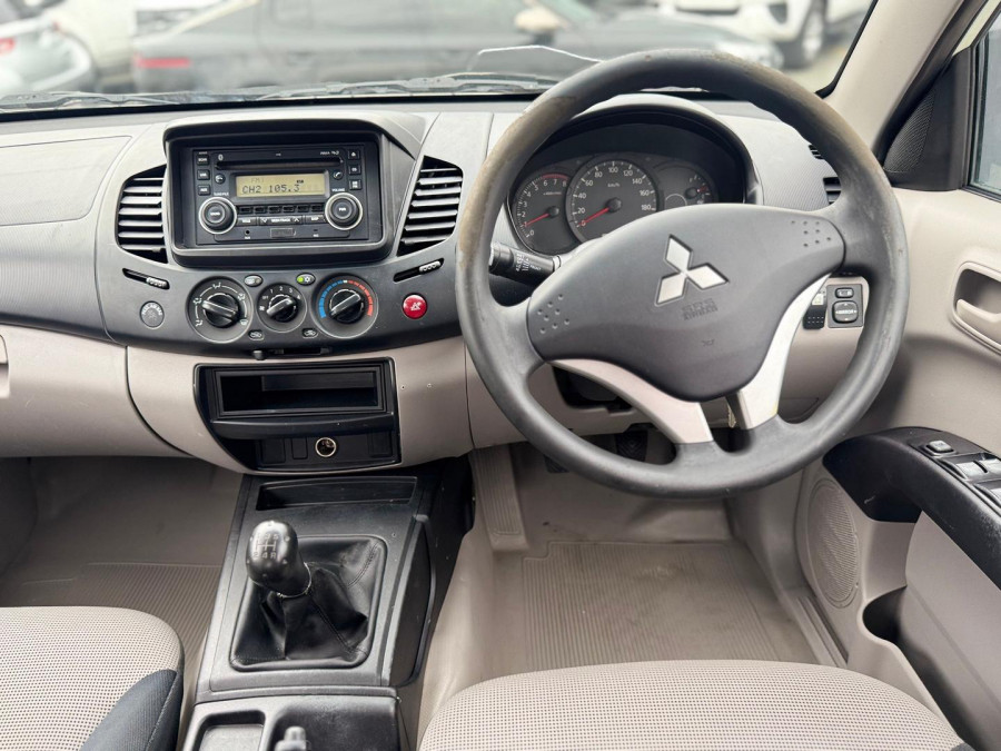 2011 Mitsubishi Triton MN GLX Ute Image 17
