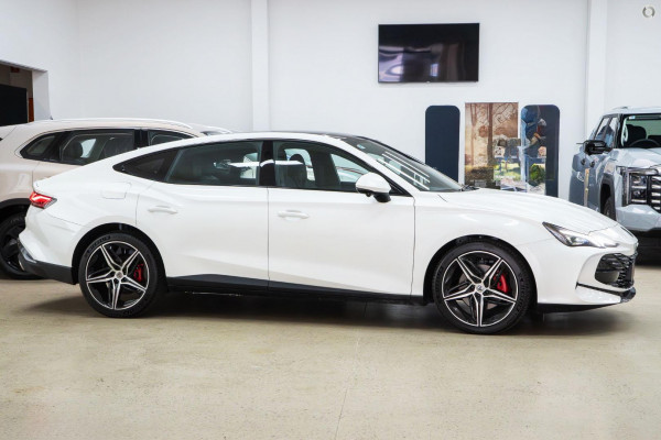 2025 MG MG7  Essence Sedan Image 5