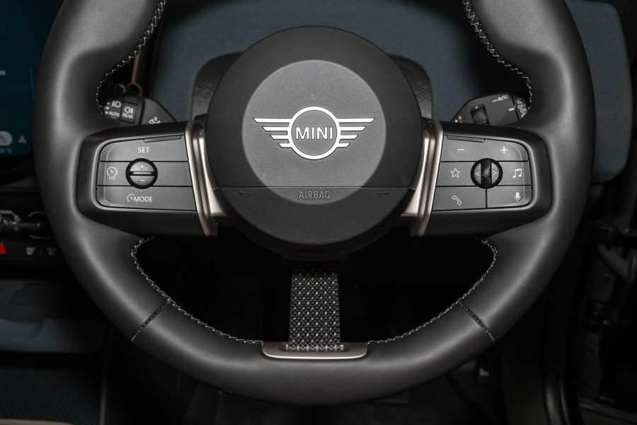 2024 MINI Countryman U25 SE Favoured SUV