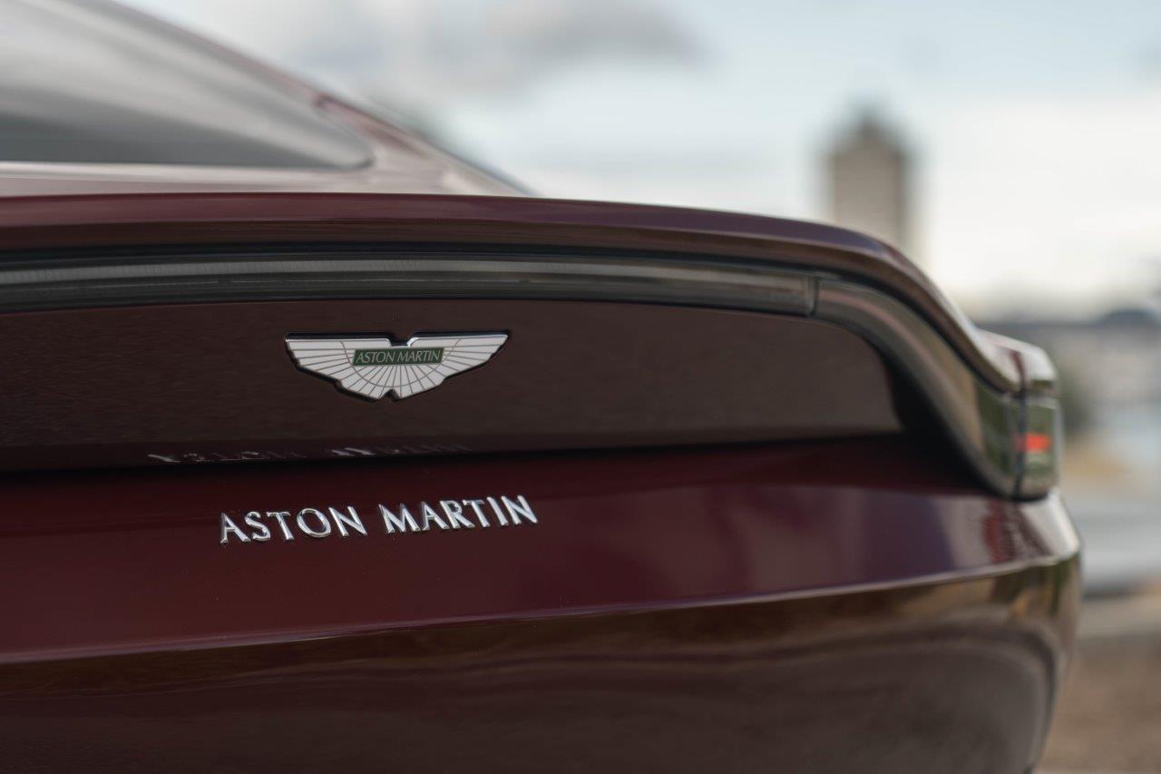 2022 Aston Martin Vantage  Coupe Image 7