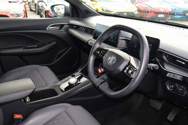 2025 MY24.5 MG MG3 ZP22 Essence Hybrid+ Hatch Image 9
