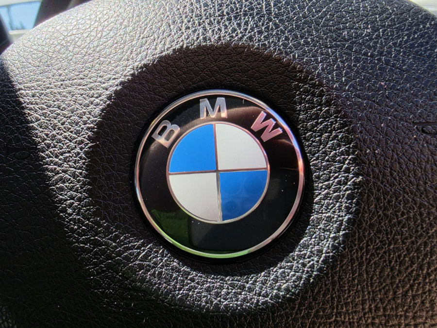 2016 BMW 3 Series F30 LCI 320i Sport Line Sedan Image 21