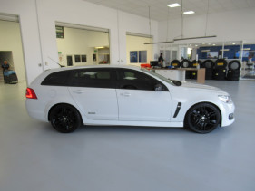 2016 Holden Commodore VF II MY16 SV6 Wagon Image 5