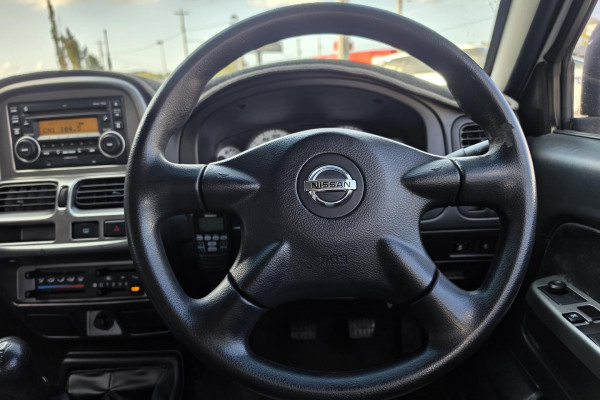 2014 Nissan Navara D22 ST-R Ute Image 17