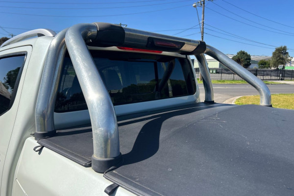 2019 Nissan Navara D23 Series 3 ST-X King Cab Pickup Image 8