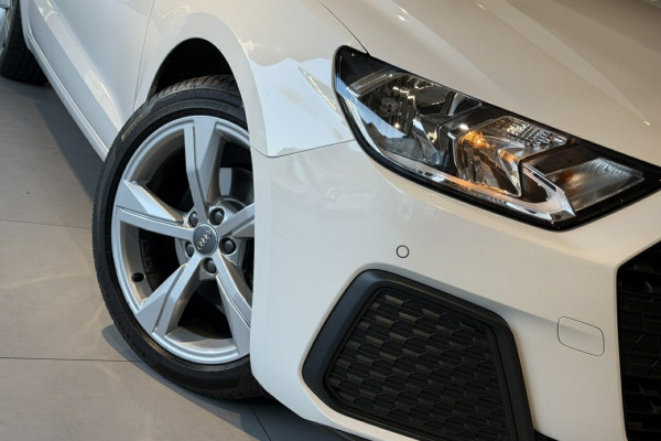 2020 Audi A1 GB 35 TFSI Hatch Image 2