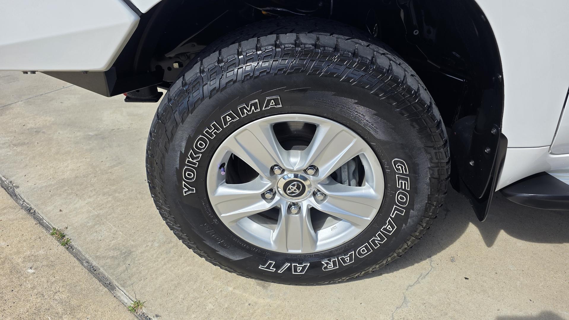 2015 MY14 Toyota LandCruiser VDJ200R GXL SUV Image 31