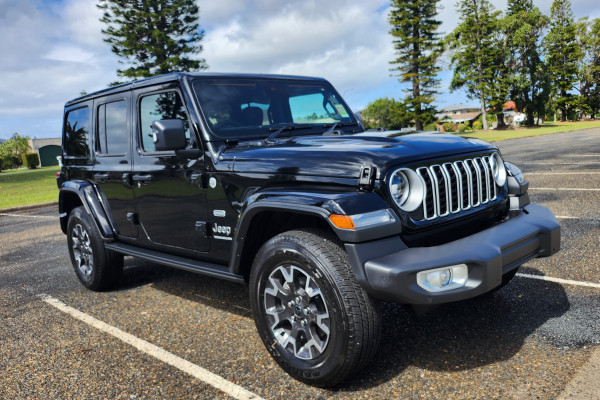 2023 Jeep Wrangler Unlimited - Overland Coupe