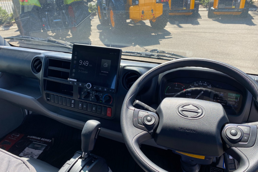 2024 Hino 921 Hook Lift 300-Series Tipping Tray Image 14