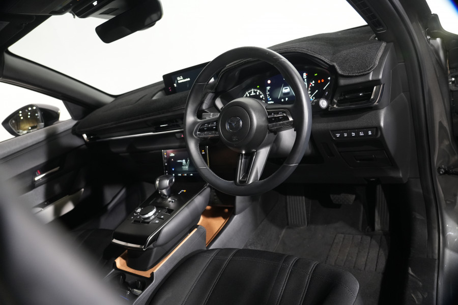 2023 Mazda MX-30 G20e Evolve SUV