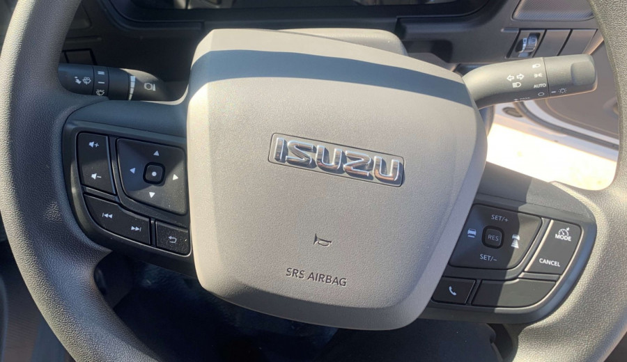 2025 Isuzu  NQS 80-175 DT C34 CREW Cab Chassis Image 12
