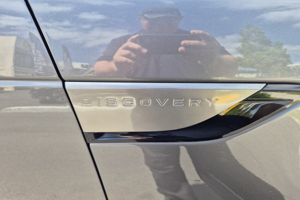2017 Land Rover Discovery Series 5 SE SUV Image 10