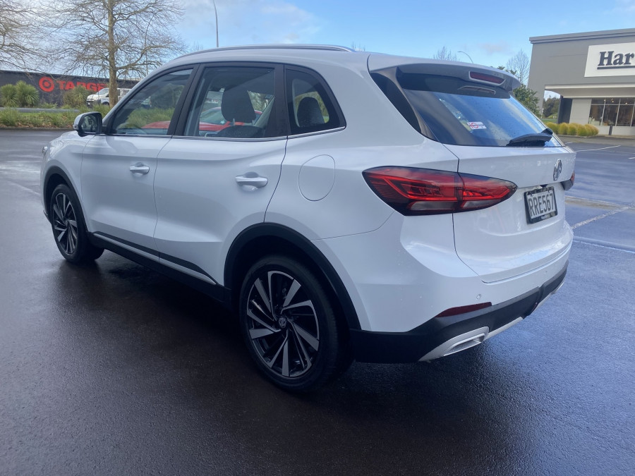 2026 MG ZS ZS32 Essence SUV Image 6