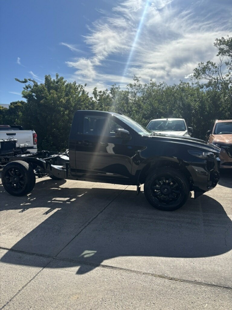2025 Mazda BT-50 TFS40J XT Cab Chassis Image 2