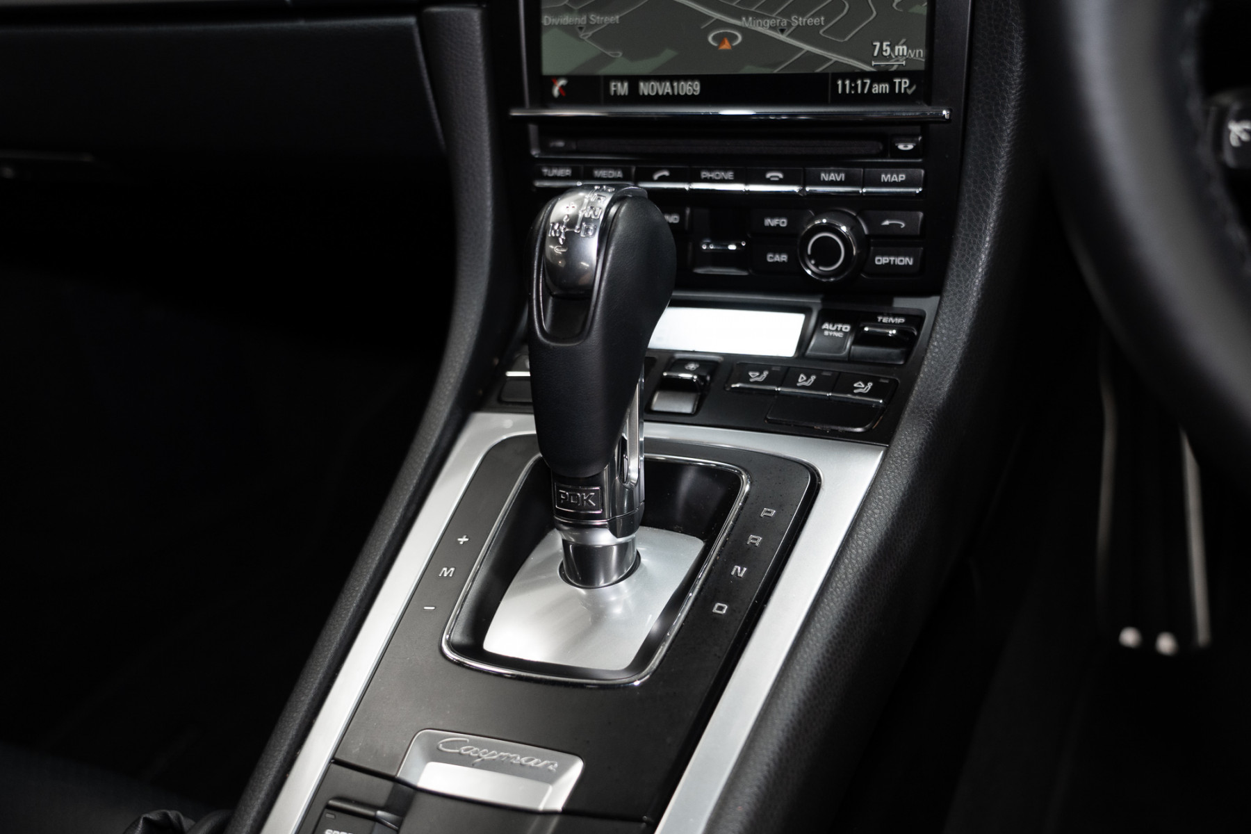 2015 Porsche Cayman Coupe Image 15