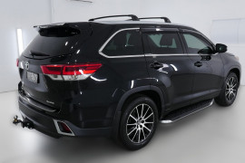 2017 Toyota Kluger GSU50R Grande Suv Image 2