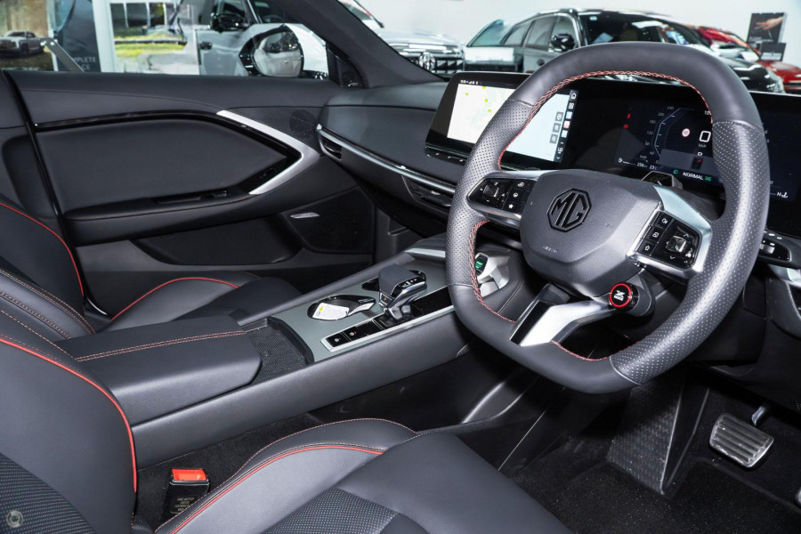 2025 MG MG7  Essence Sedan Image 6