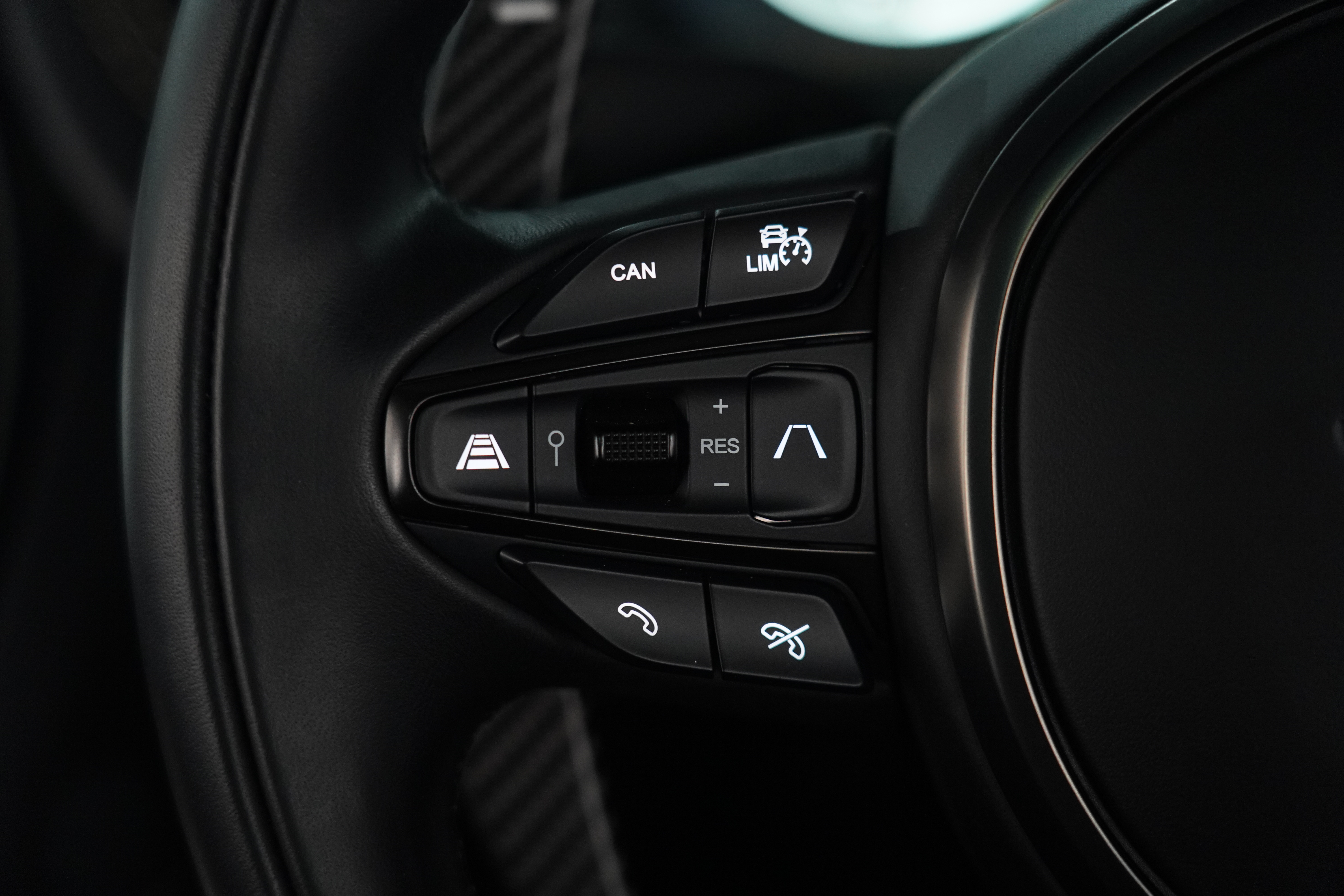 2022 Aston Martin DBX 707 SUV Image 46