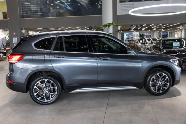 2021 BMW X1 F48 LCI sDrive18i SUV image 3