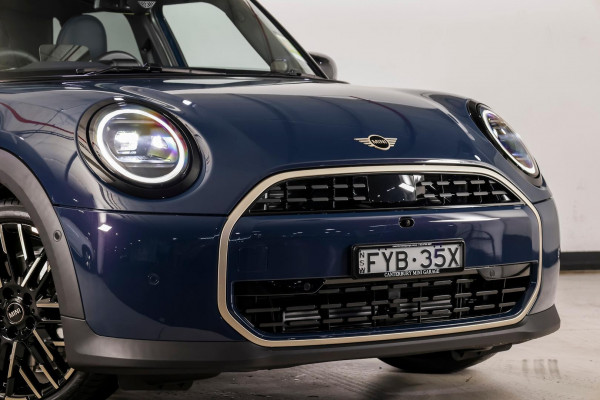 2025 MINI Cooper F65 C Favoured Hatch image 19