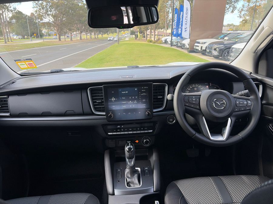 2026 Mazda BT-50 TF XTR Cab Chassis Image 8