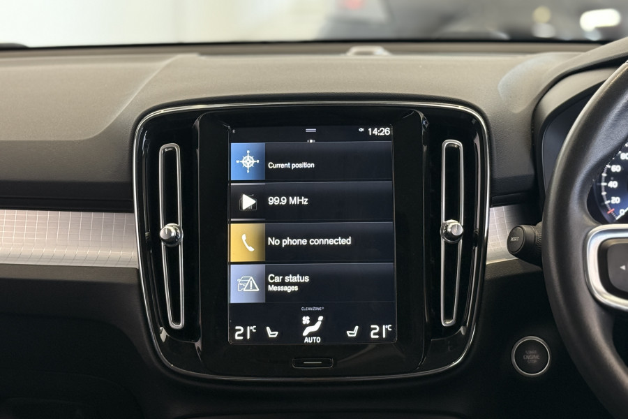 2021 Volvo XC40 XZ T4 Momentum SUV Image 15