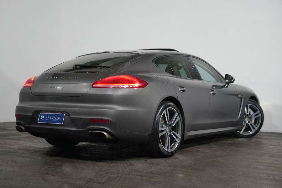 2015 Porsche Panamera Coupe